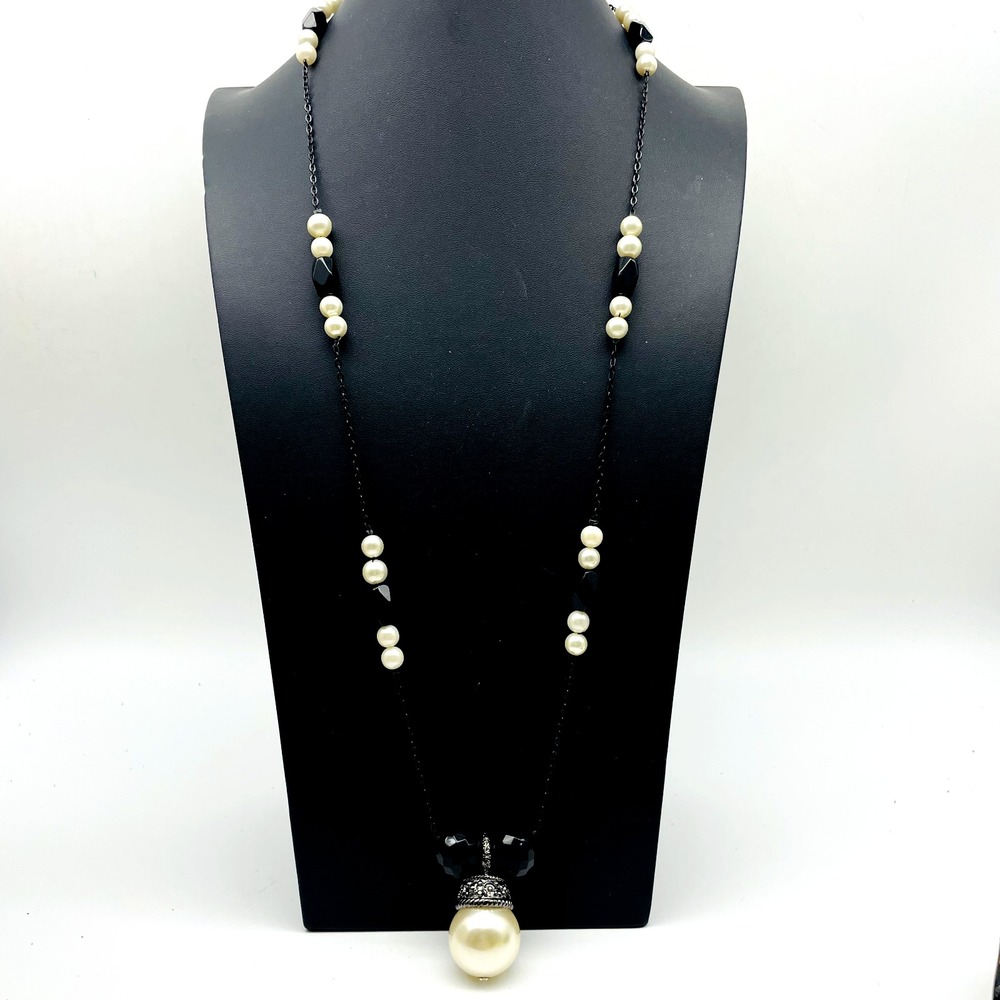 Black Bead Long Necklace Faux Pearl Pendant Silver Tone Vintage Style Jewelry